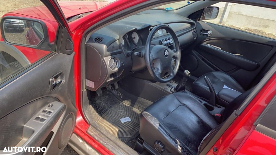 mitsubishi outlander 1 2004 motor 20 benzina 4G64 bara capota airbag far usa roti jante anvelope R17 cutie transfer  grup diferențial central sau spate - 10