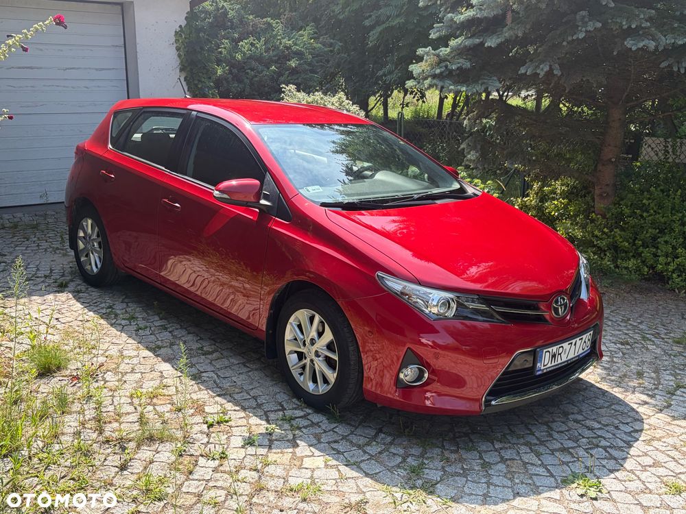 Toyota Auris 1.6 Premium - 5