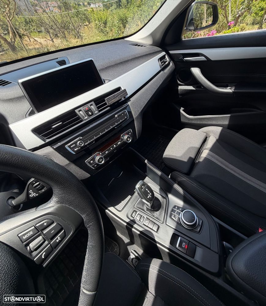 BMW X1 18 d sDrive Auto Line Sport - 12