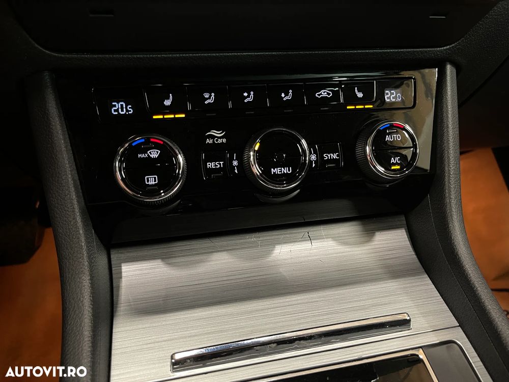 Skoda Superb 2.0 TDI DSG Ambition - 14