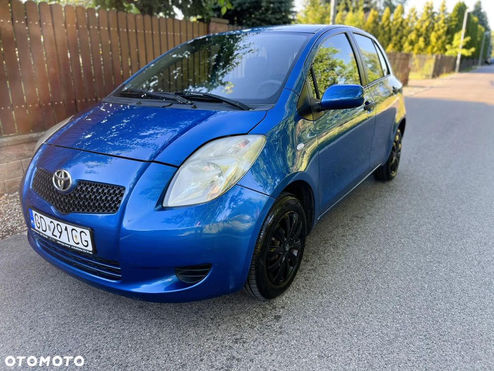 Toyota Yaris - 2