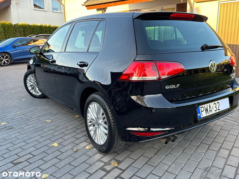 Volkswagen Golf 2.0 TDI BlueMotion Technology Cup - 36