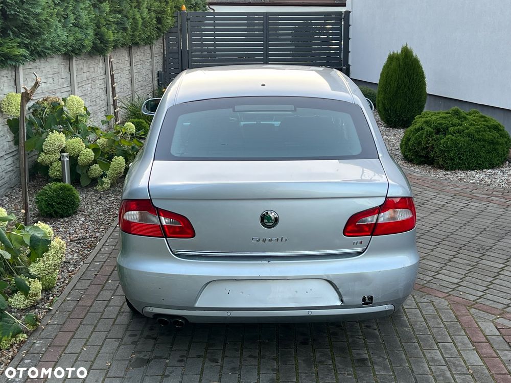 Skoda Superb - 8