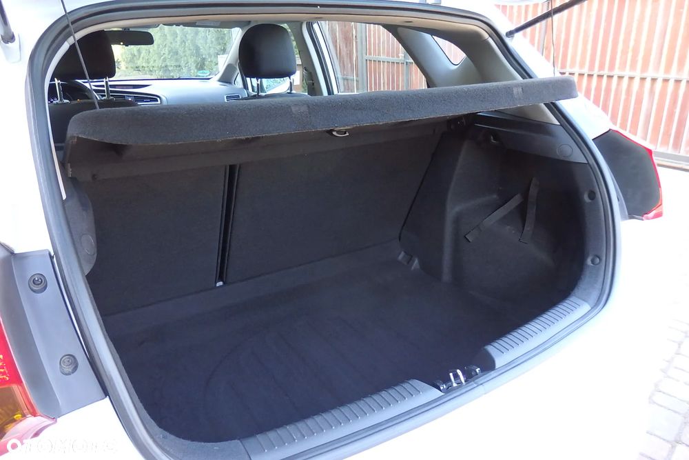 Kia Ceed - 14