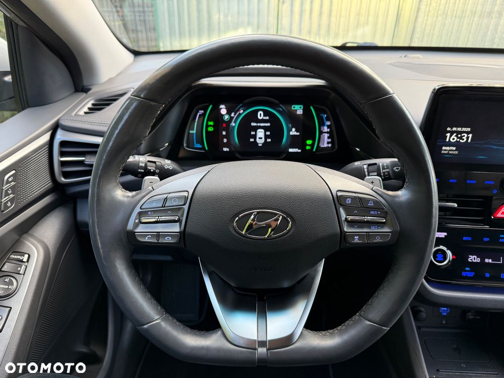 Hyundai IONIQ - 14