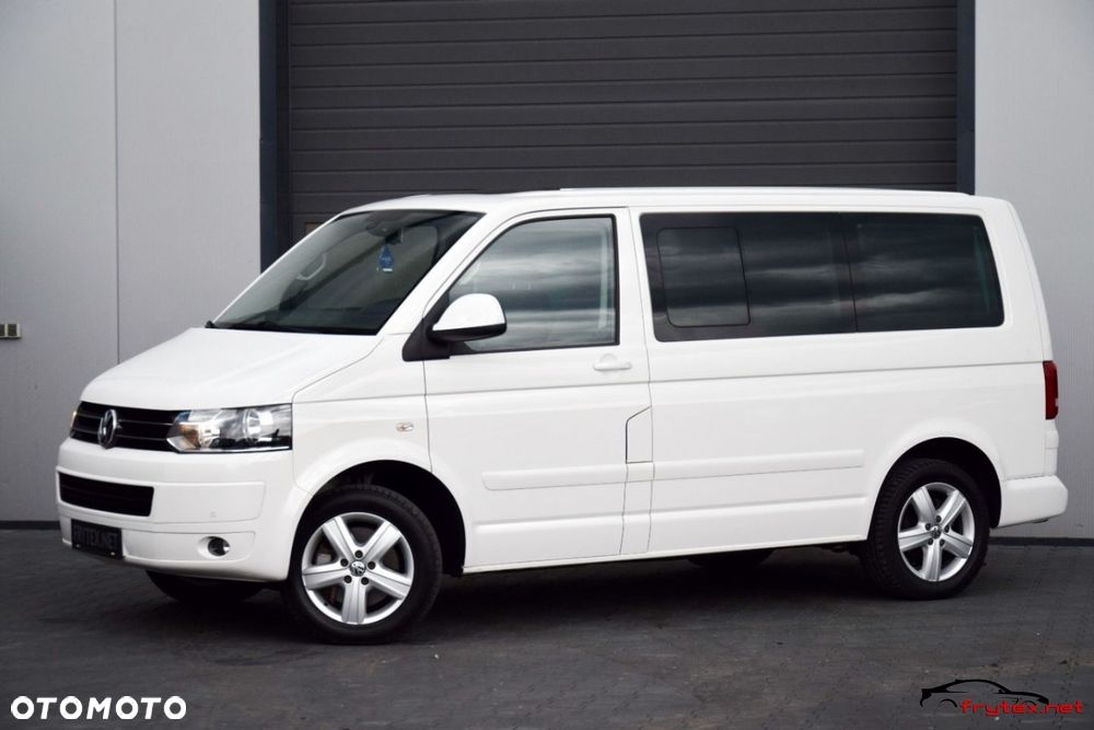 Volkswagen Caravelle - 9
