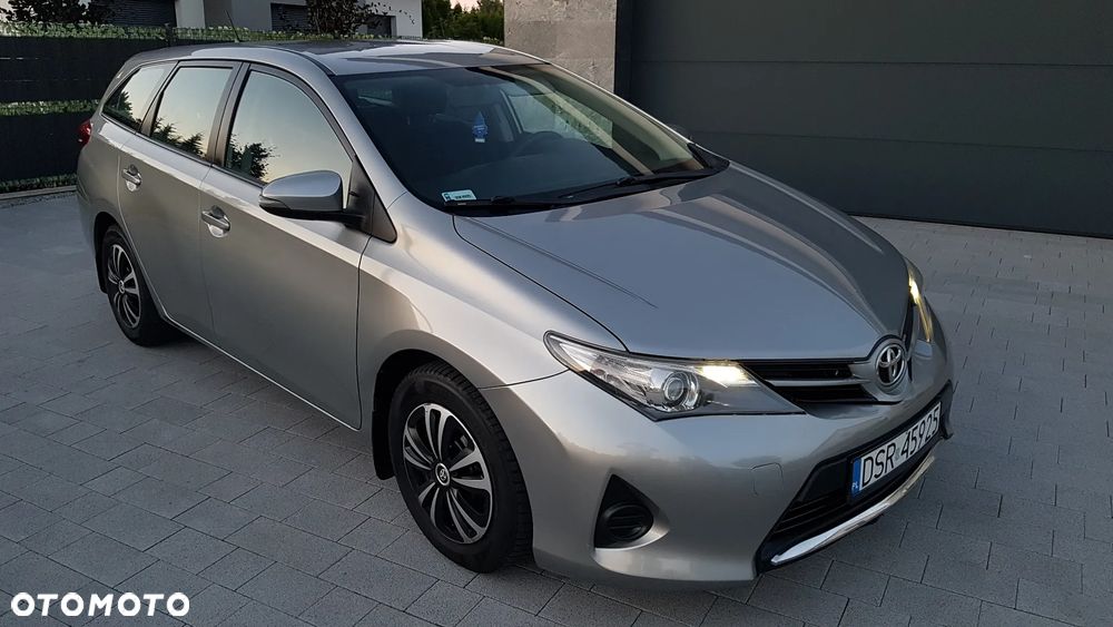 Toyota Auris 1.4 D-4D Comfort - 24