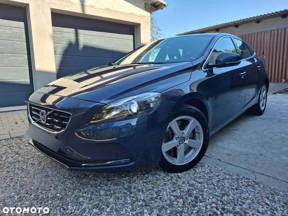 Volvo V40 D4 Momentum - 13