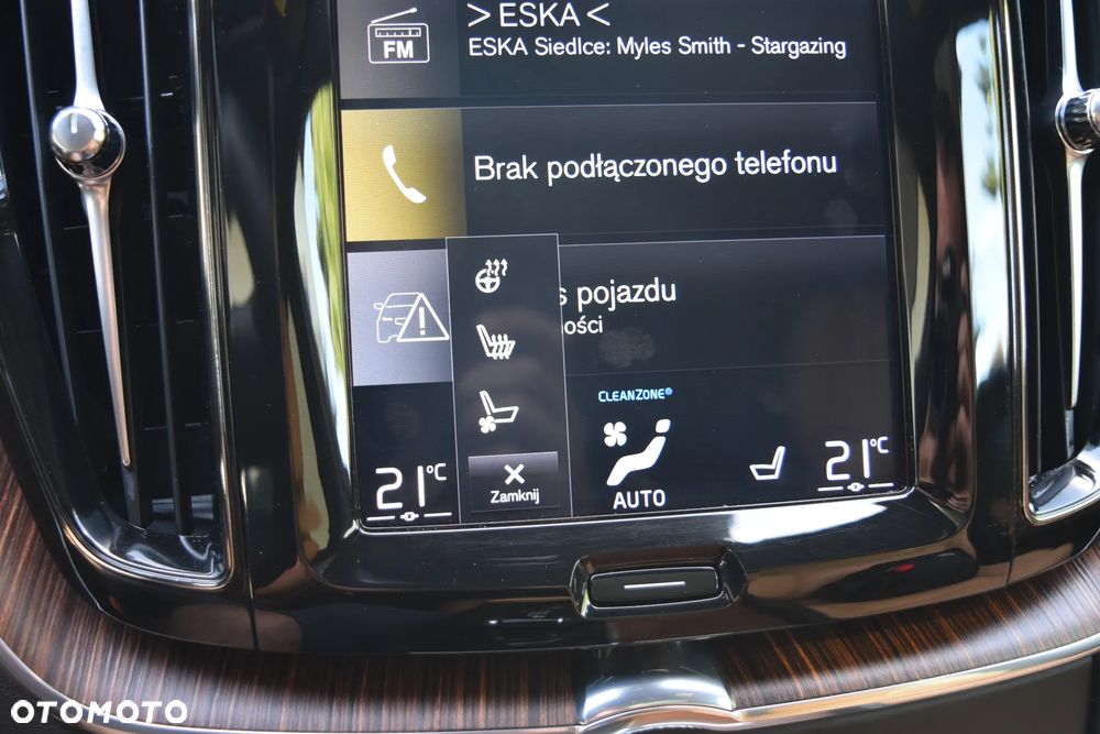 Volvo XC 40 T5 AWD Geartronic Momentum Pro - 34