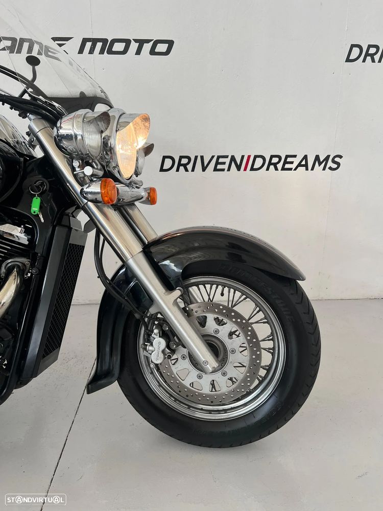 Suzuki Intruder 800 - 5