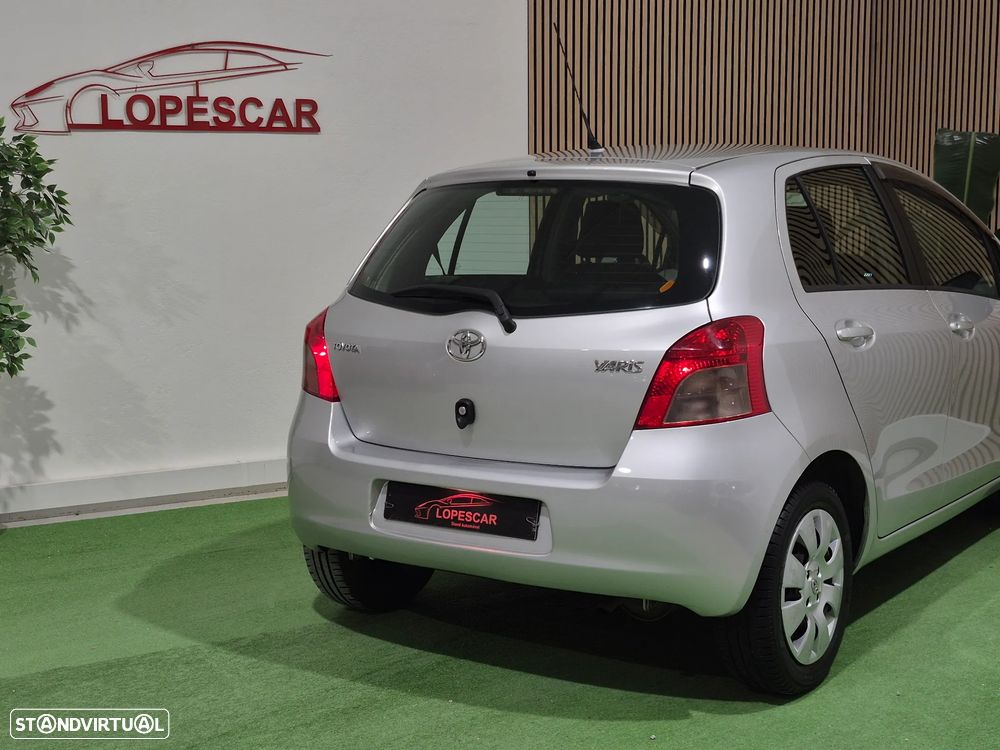 Toyota Yaris 1.0 VVT-i AC - 6