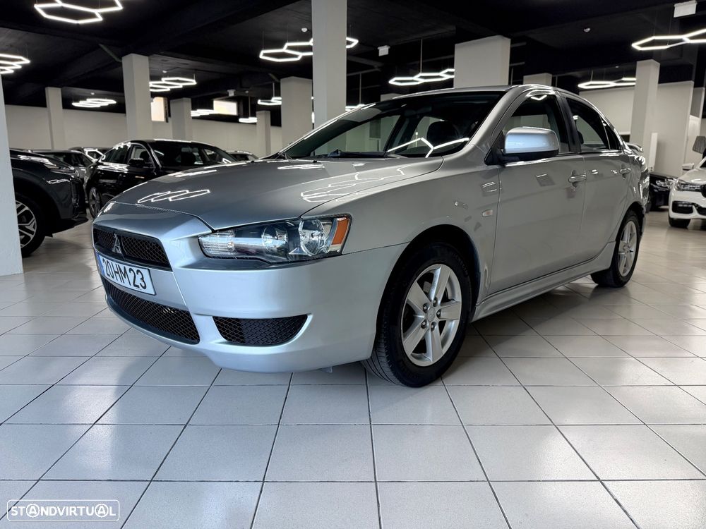Mitsubishi Lancer 1.5 Invite - 9