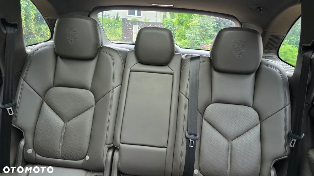 Porsche Cayenne Diesel Platinum Edition - 21