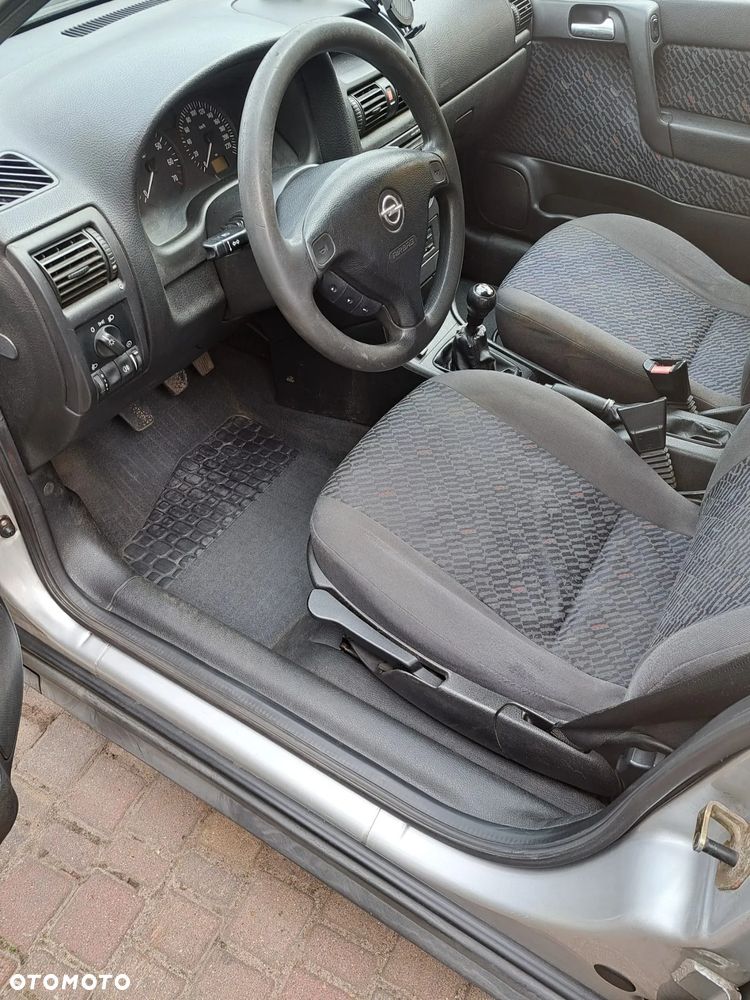 Opel Astra - 6