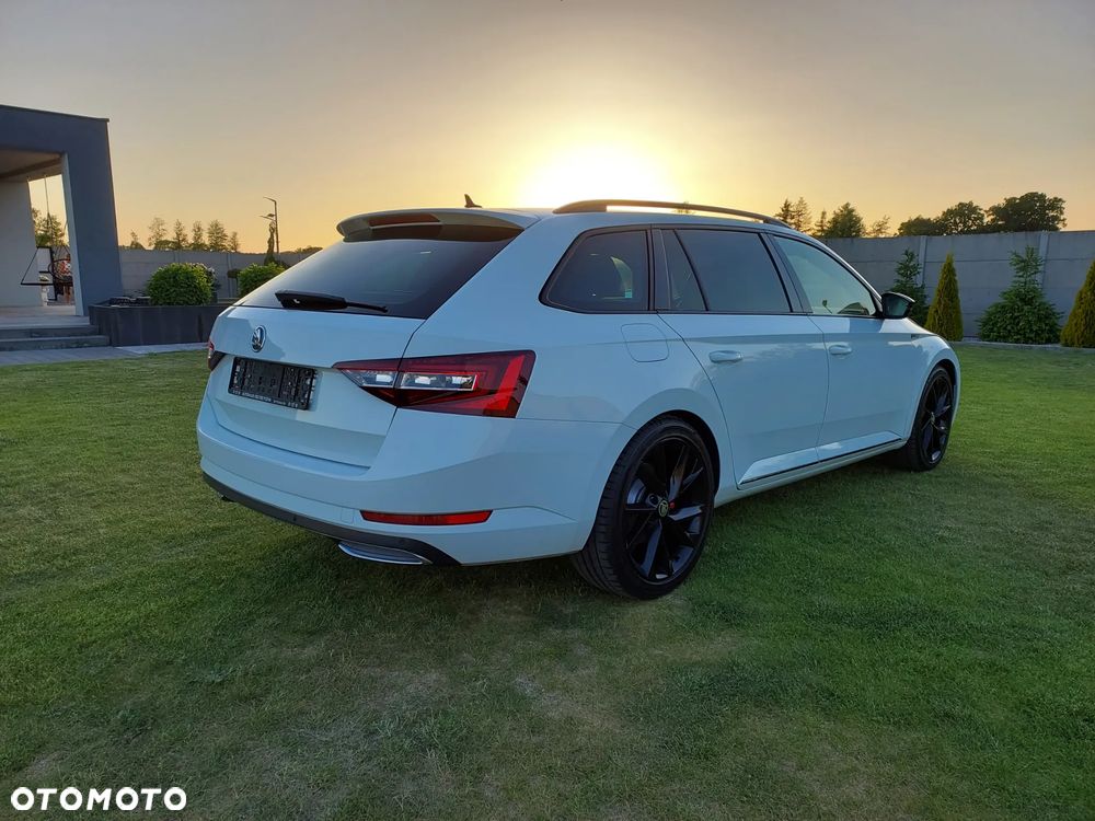 Skoda Superb 2.0 TDI Sportline DSG - 3