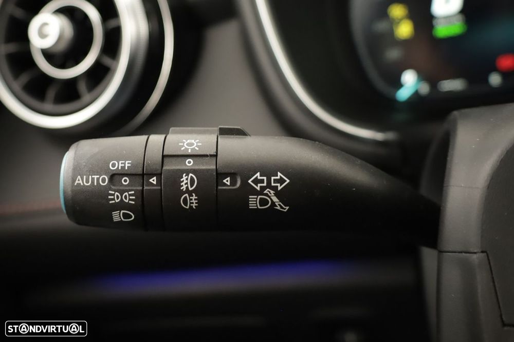 MG EHS 1.5 T-GDI Plug-in Hybrid Luxury - 18