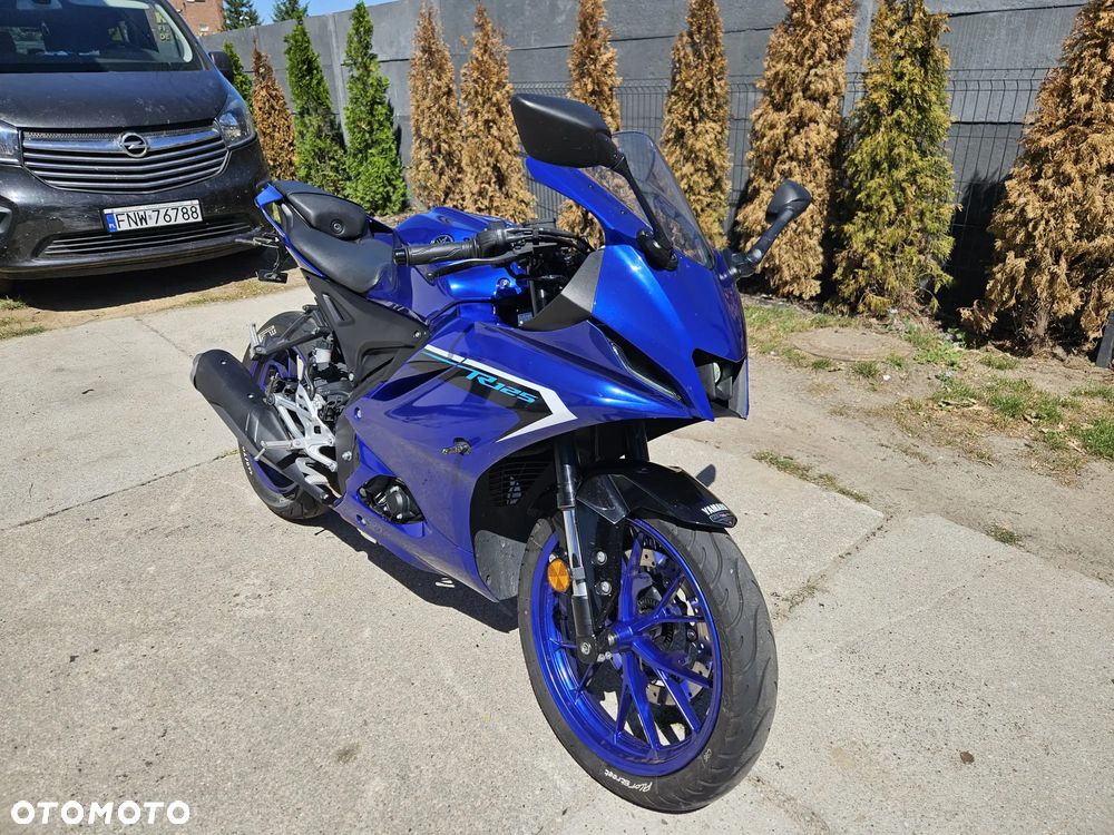 Yamaha YZF - 1