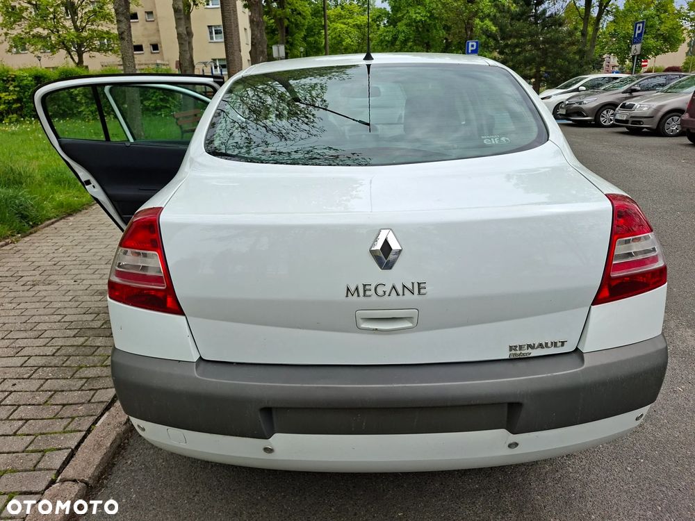 Renault Megane 1.6 Authentique - 8