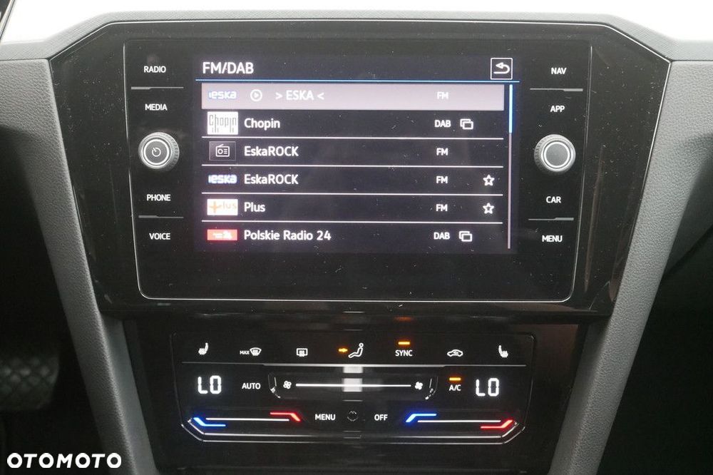 Volkswagen Passat Variant 2.0 TDI SCR Business DSG - 10