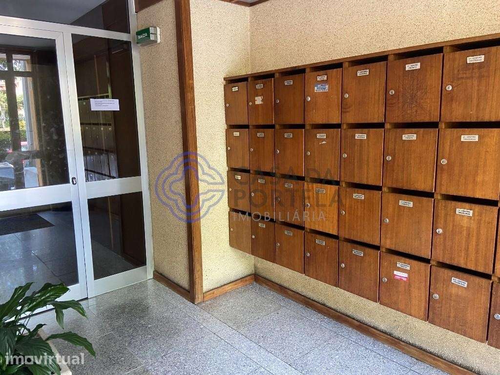 Apartamento T3+1 para venda S. Mamede Infesta com varanda e mais um pr - Grande imagem: 3/52