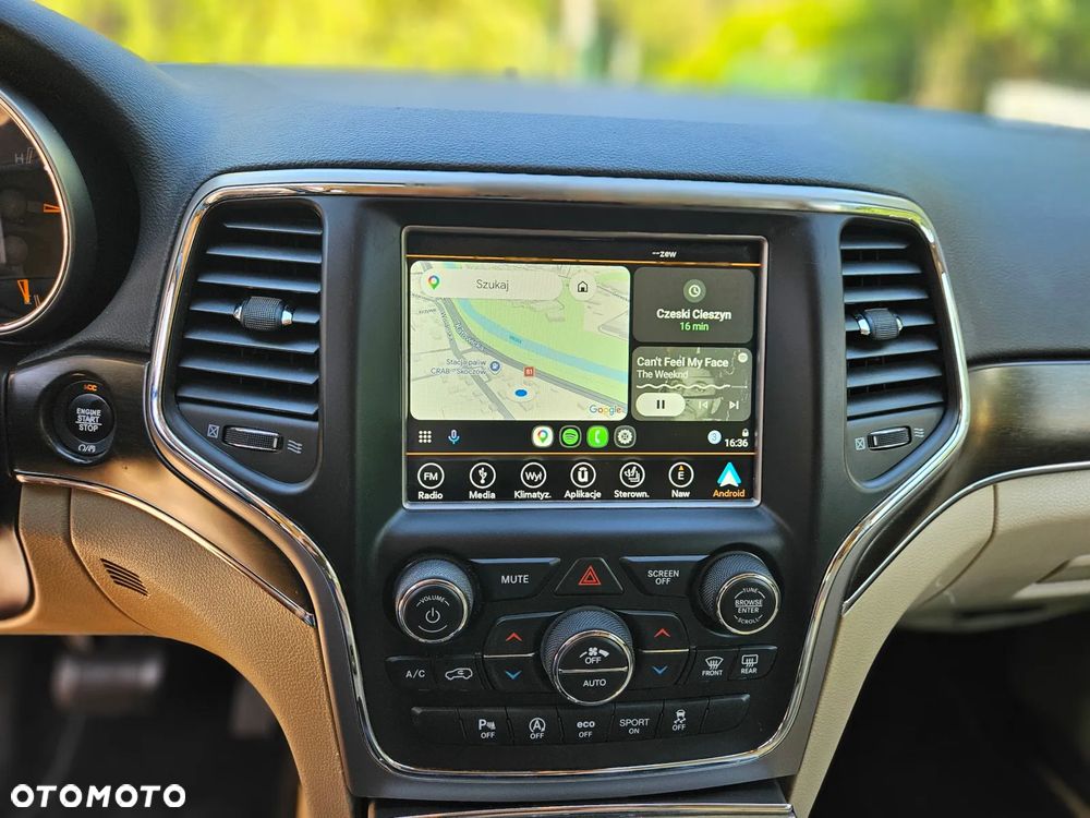 Jeep Grand Cherokee - 15