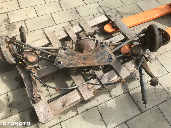 Toyota Rav4 94-00 4WD Wahacz Sanki Półoś Dyferencjał