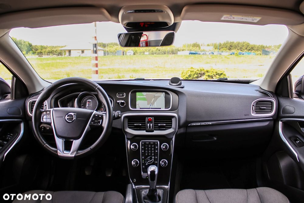 Volvo V40 Cross Country D3 - 36