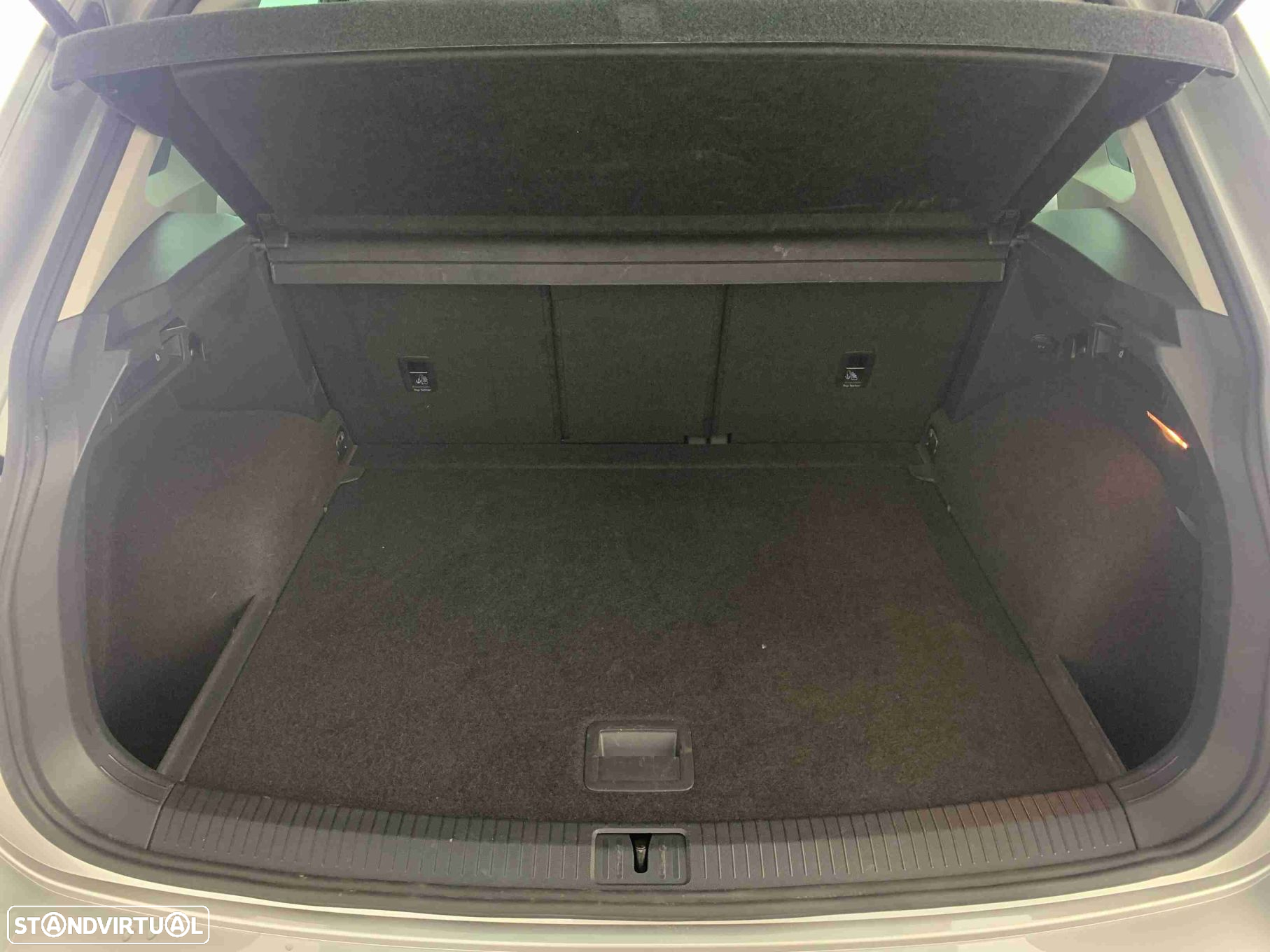 VW Tiguan 2.0 TDI Confortline - 14