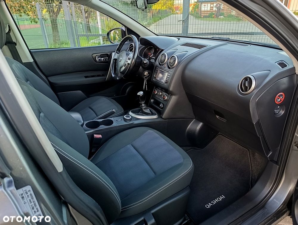 Nissan Qashqai 2.0 4x4 Tekna Premium - 14