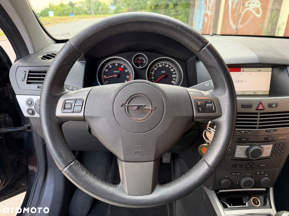Opel Astra 1.6 NAVI - 14