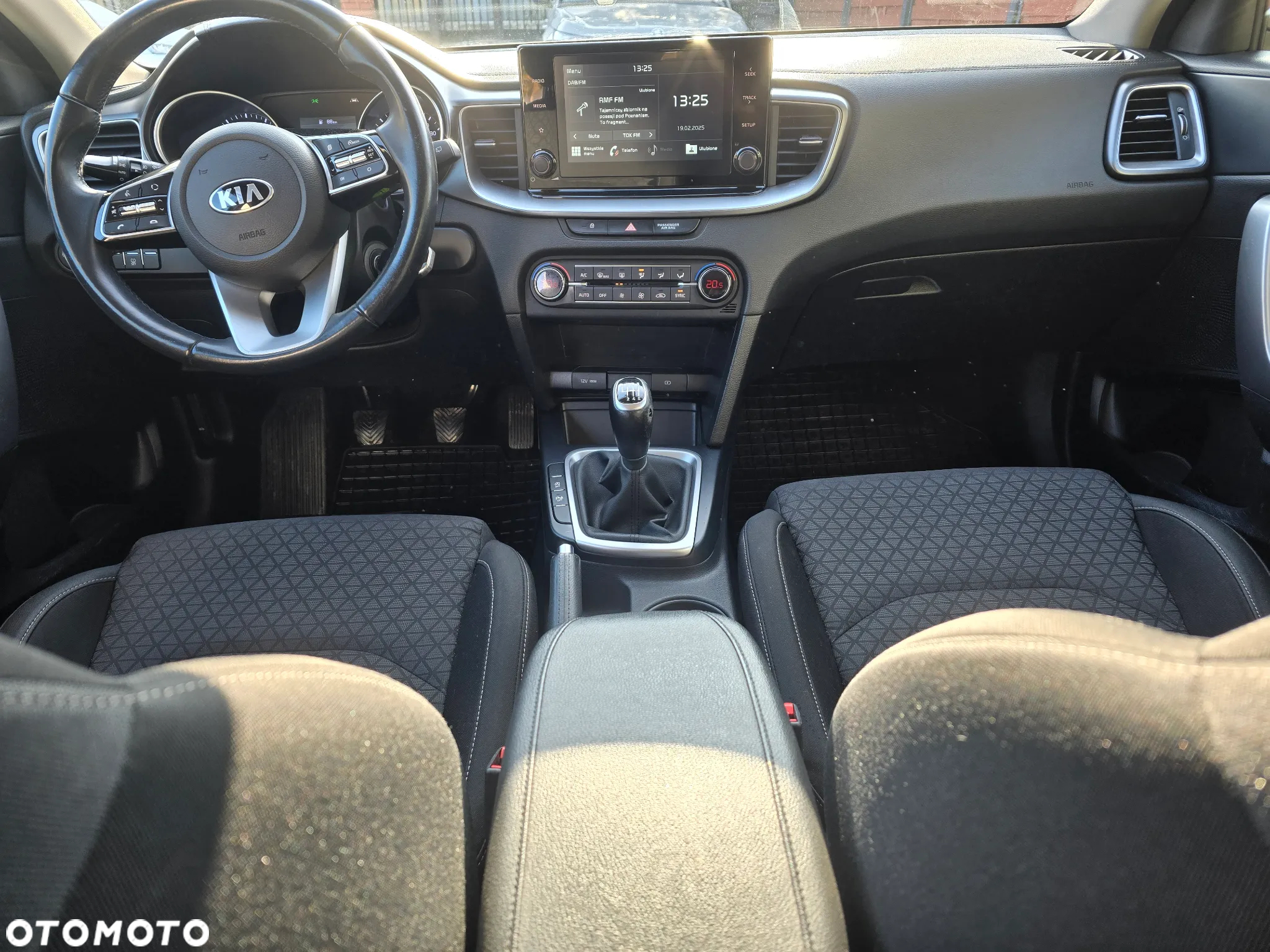 Kia Ceed - 6