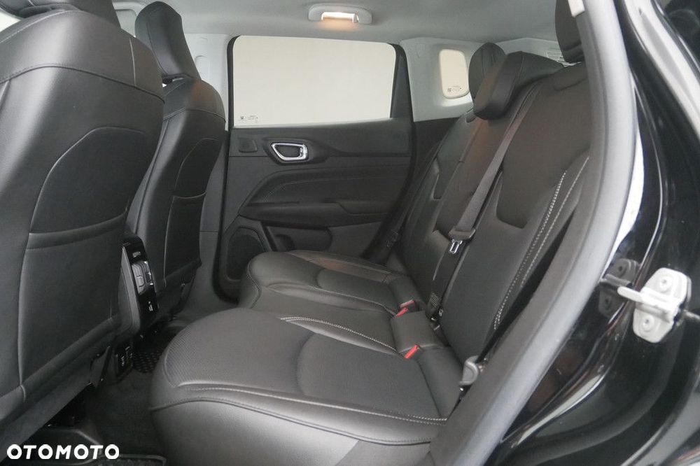 Jeep Compass - 15