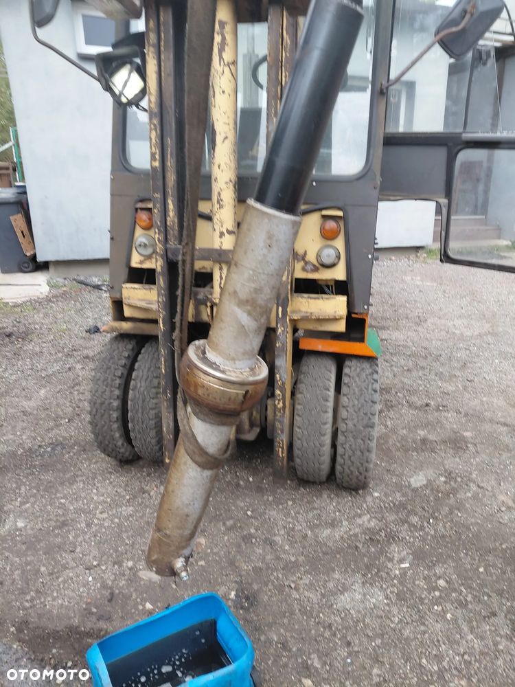 Siłownik hydrauliczny Wypychu - 2