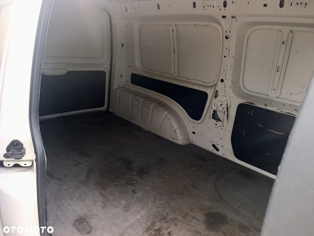 Volkswagen Caddy - 21