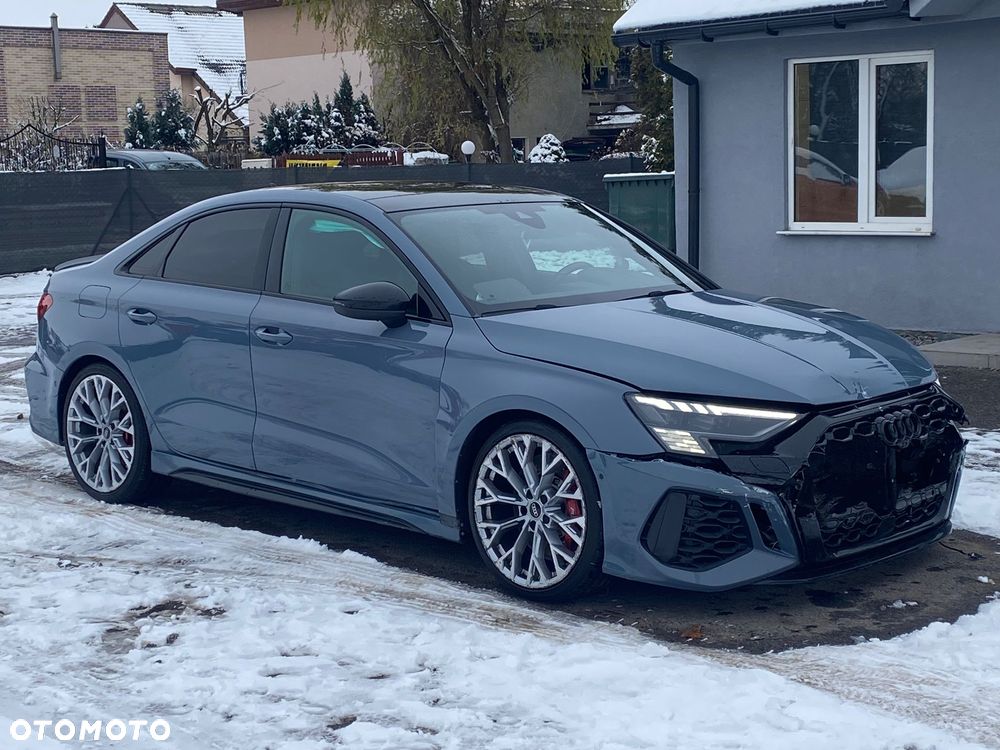 Audi RS3 Limousine - 6