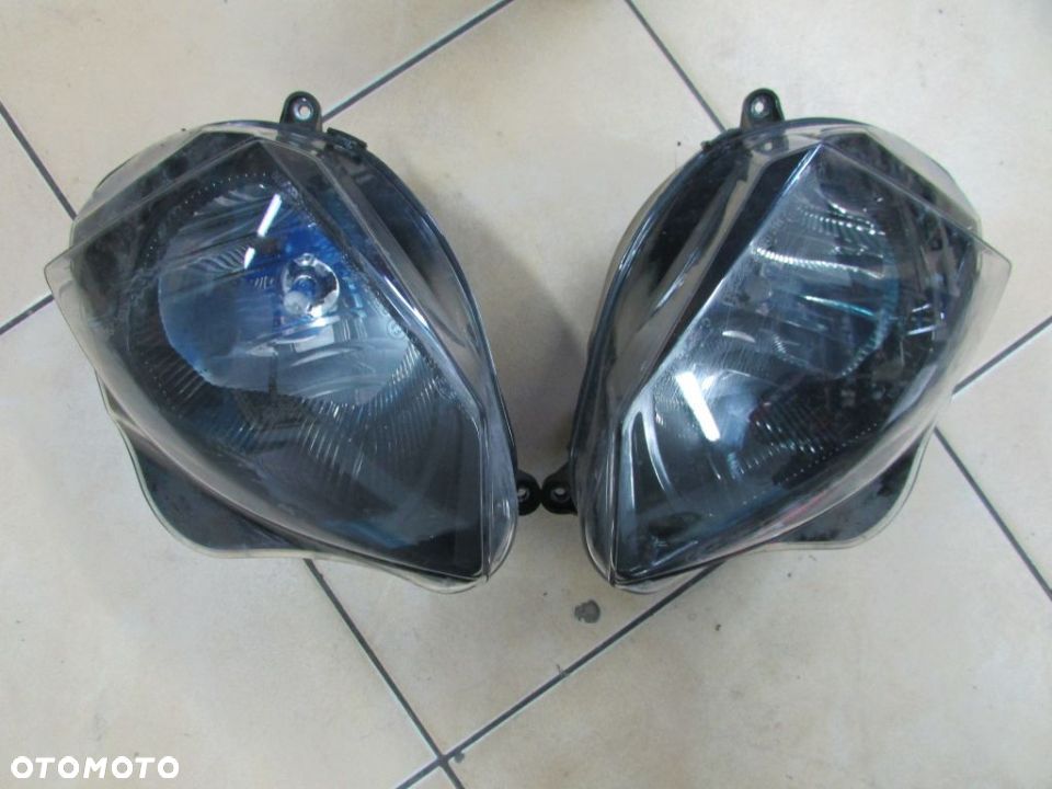 Derbi GPR 125 4t 09-16 lampa przód komplet - 1