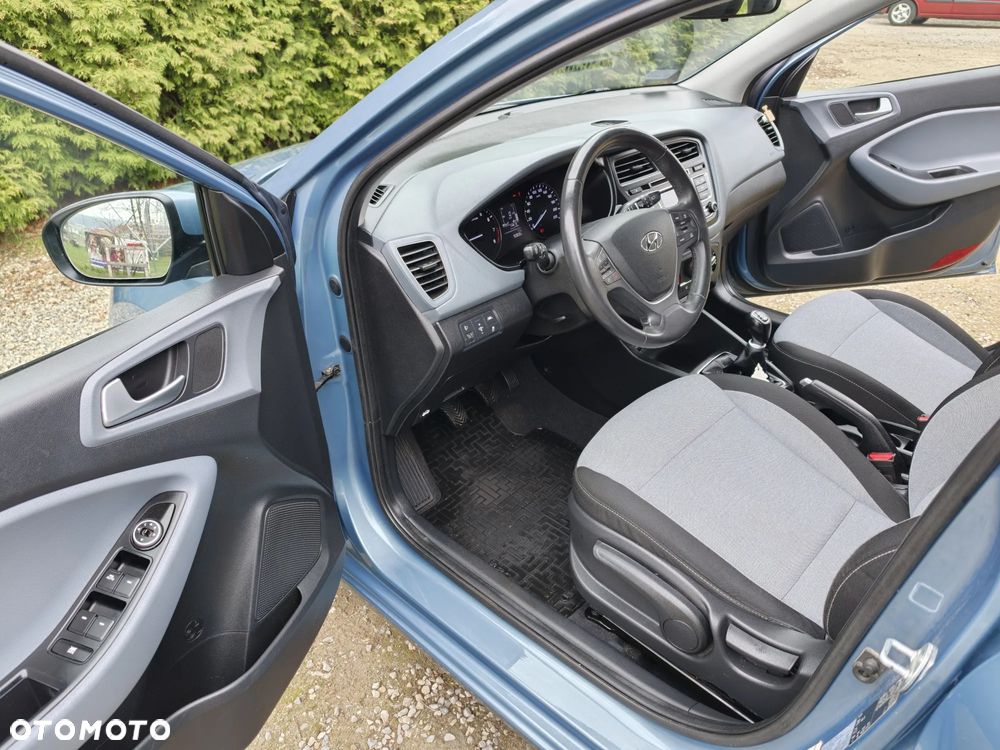 Hyundai i20 1.25 Classic + - 10