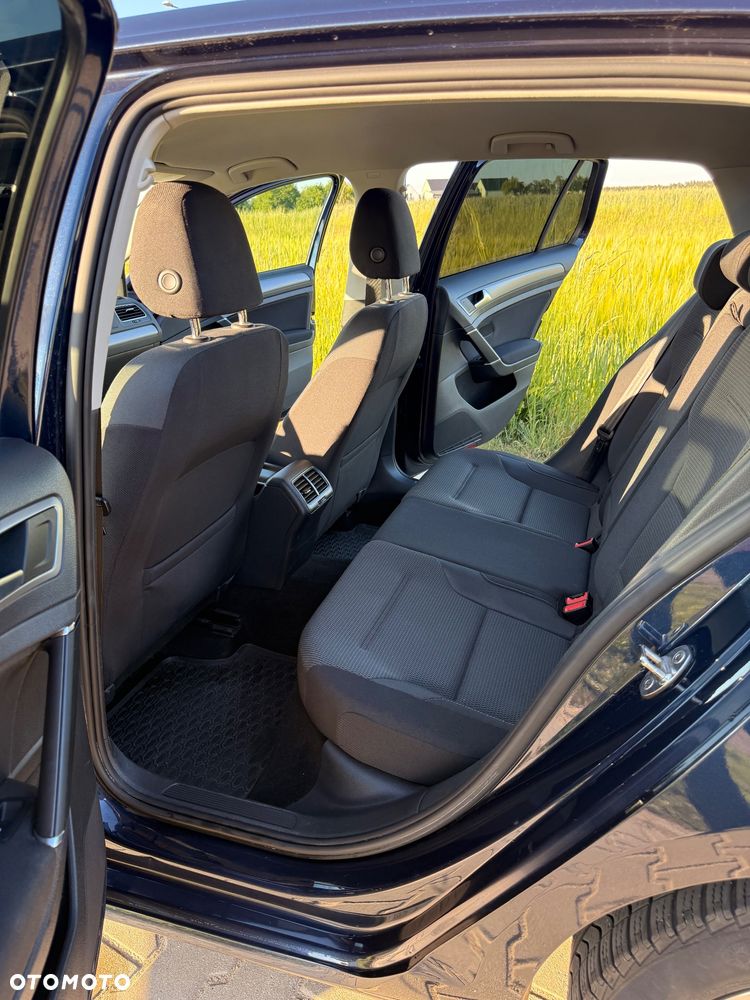 Volkswagen Golf 1.6 TDI BMT Comfortline - 10