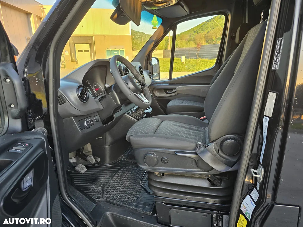 Mercedes-Benz Sprinter - 11