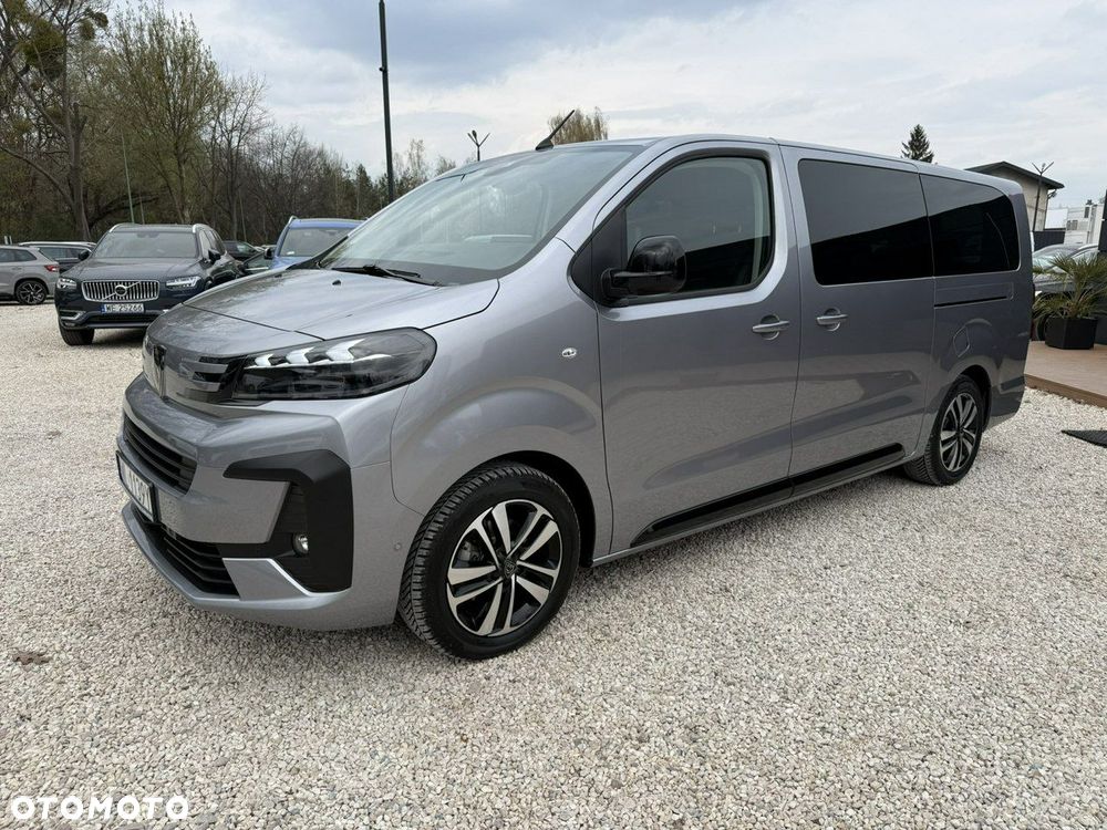 Peugeot Traveller - 16