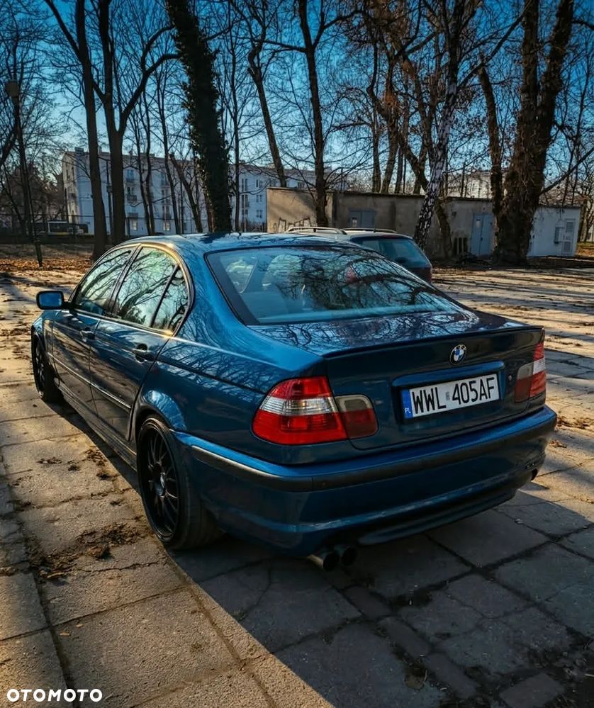 BMW Seria 3 325i Edition Sport - 2