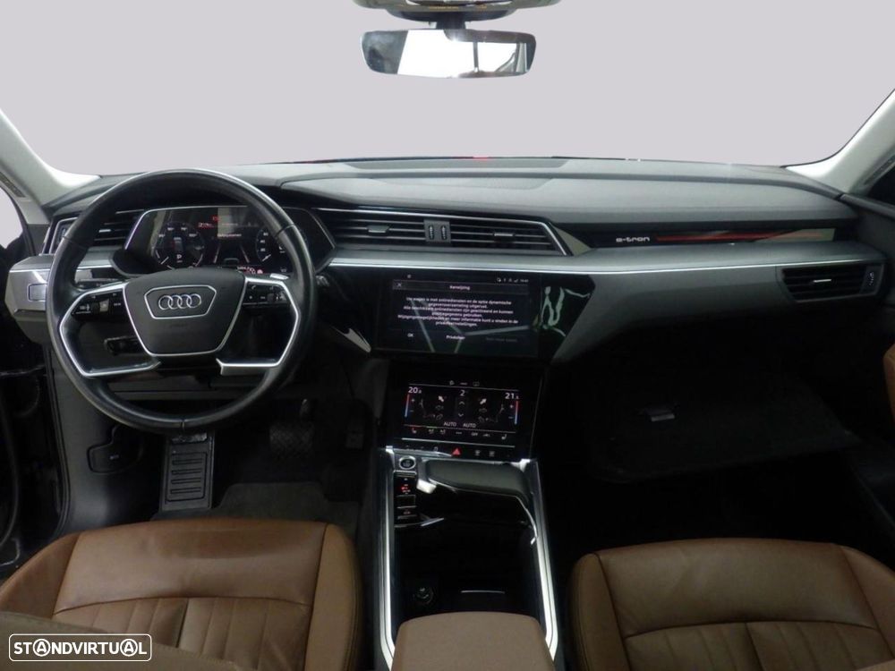 Audi e-tron - 4