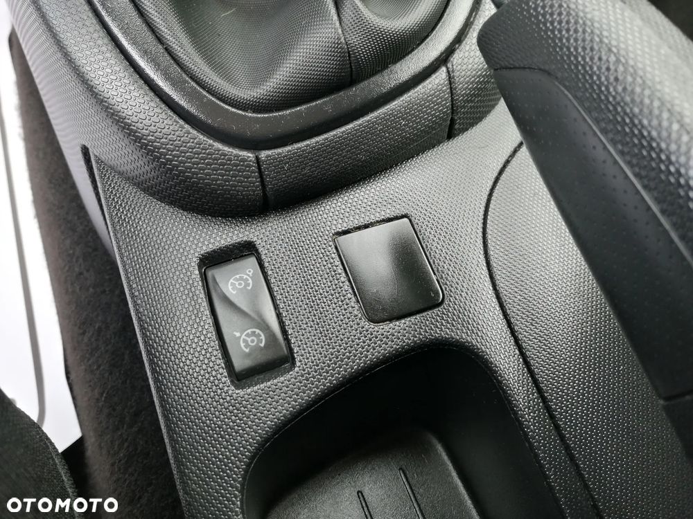 Renault Clio Energy TCe 90 Start & Stop Intens - 22