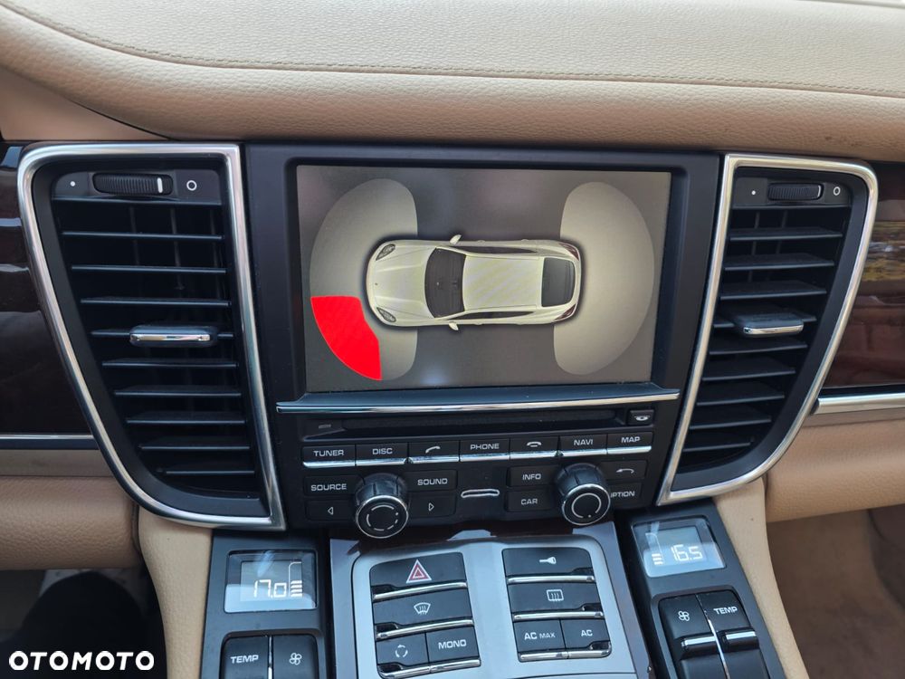 Porsche Panamera 4 PDK Platinum Edition - 21