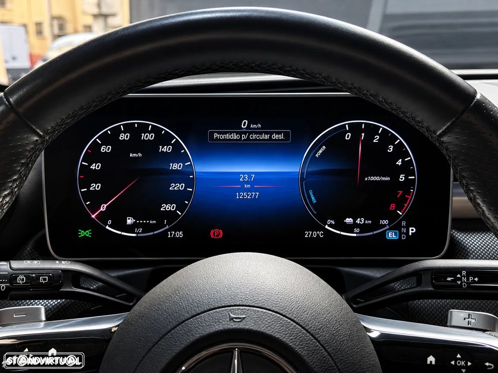 Mercedes-Benz C 300 e AMG Line - 32