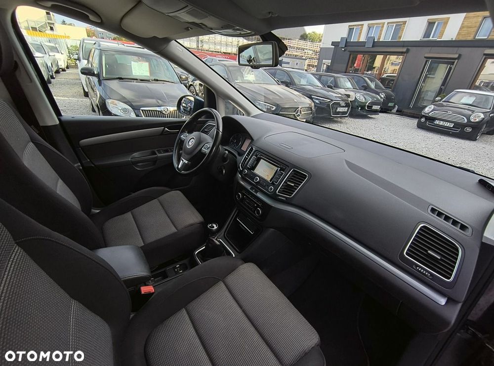 Volkswagen Sharan 2.0 TDI BlueMotion Technology Comfortline - 26