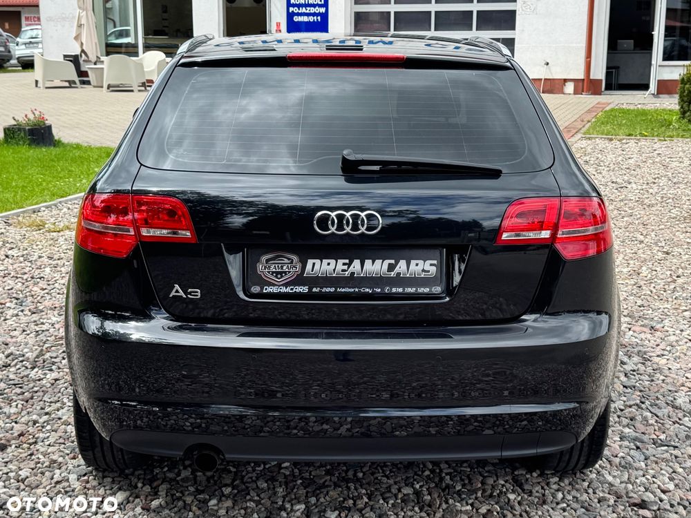Audi A3 Sportback - 13