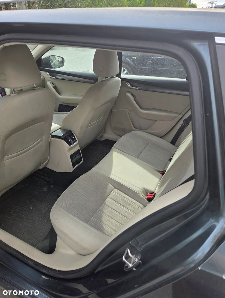 Skoda Octavia 1.8 TSI Style DSG - 13
