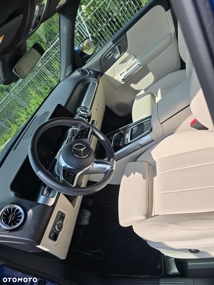 Mercedes-Benz GLB 250 8G-DCT - 10