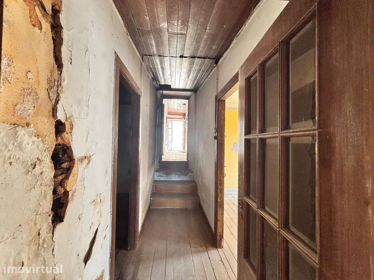 Moradia T2 para Reabilitar em Miranda do Corvo - Grande imagem: 5/14